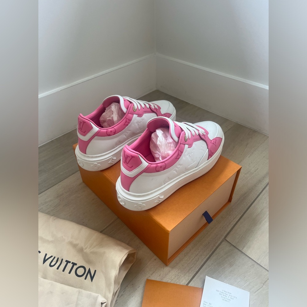 Louis Vuitton Women's Sneakers in Pink and White - Picture 6 of 11